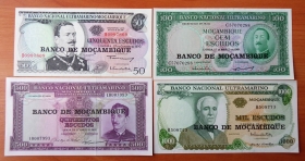 Мозамбик Комплект банкнот 1976 UNC